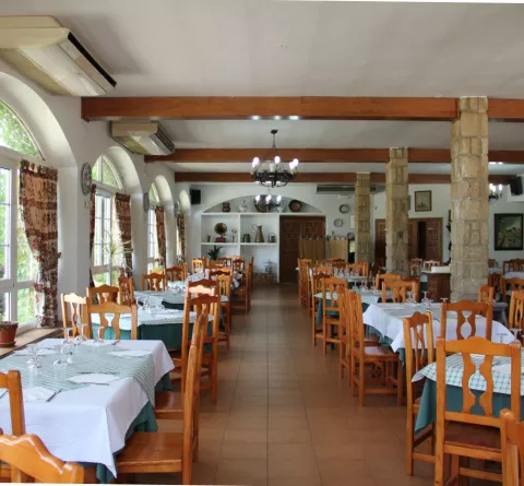 Restaurante Cuevas del Águila Arenas de San Pedro Restaurante Cuevas del Águila Arenas de San Pedro