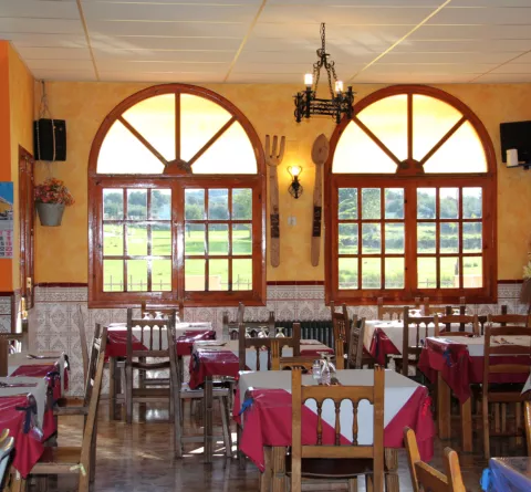 Restaurante Mesón Los Arcos La Iglesuela del Tiétar Restaurante Mesón Los Arcos La Iglesuela del Tiétar